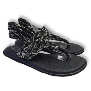 SANUK / Yoga Sling 2 Sandal Thong Black & White Tropical Print Sz 10